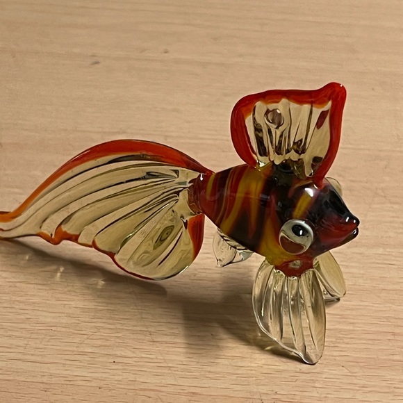 Marino Glass Fish - Picture 3 of 10